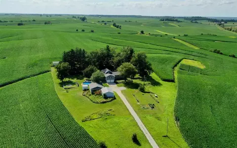 1767 T Ave, South Amana, IA 52334