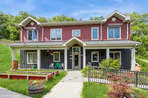113 Prairie Hill Ln, Iowa City, IA 52246