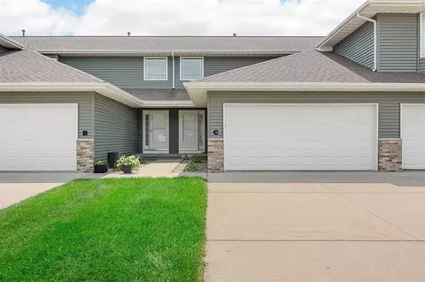 4021 37th Ave SW, Cedar Rapids, IA 52404