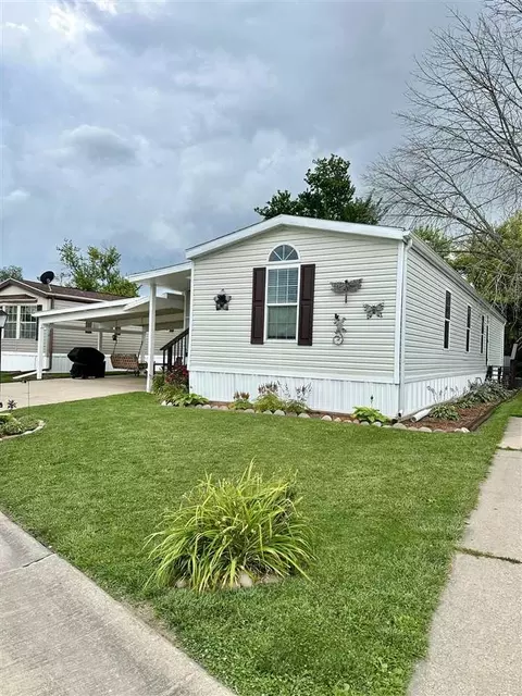 21 Dartmouth St SW, Cedar Rapids, IA 52404