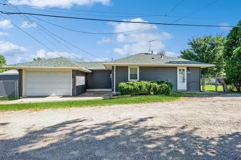 1606 13th St SW, Cedar Rapids, IA 52404