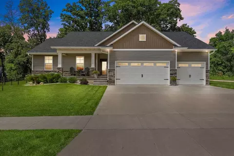 605 Deer View Ave, Tiffin, IA 52340
