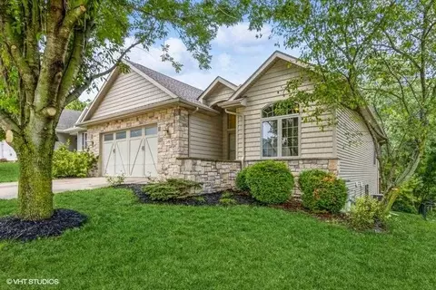2498 Belmont Dr, Coralville, IA 52241