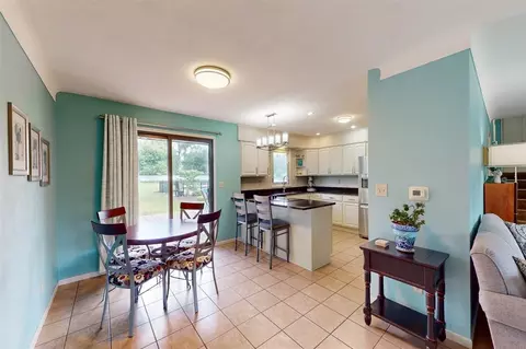 4130 W Valley Dr, Cedar Rapids, IA 52411 photo 7