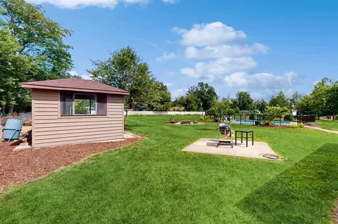 4130 W Valley Dr, Cedar Rapids, IA 52411 photo 27