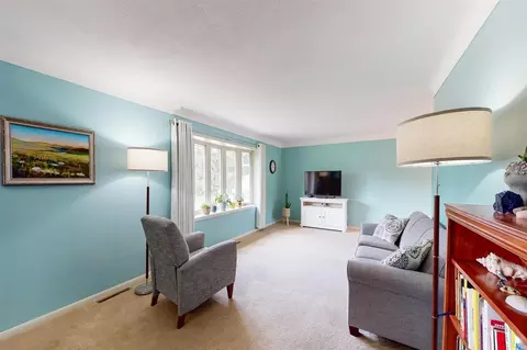 4130 W Valley Dr, Cedar Rapids, IA 52411 photo 4