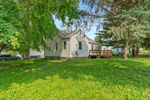1131 4th Ave, Iowa City, IA 52240