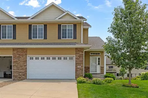 35 Ash Ct, North Liberty, IA 52317