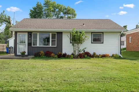 1414 Miami Dr NE, Cedar Rapids, IA 52402