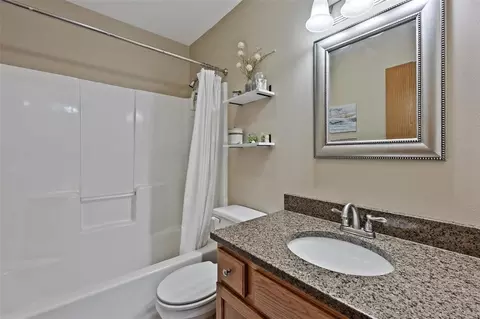 1125 Pacific St, Ely, IA 52227 photo 21