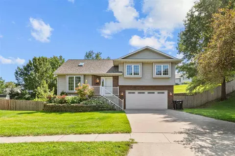 36 Chad Ct, Coralville, IA 52241