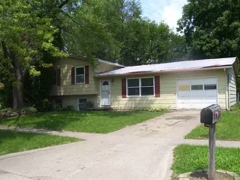 1678 Burns Ave, Iowa City, IA 52240