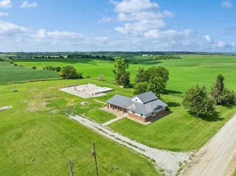 2454 480th Ave, Deep River, IA 52222 photo 4