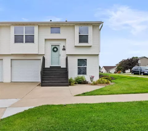 647 Croell Ave, Tiffin, IA 52340