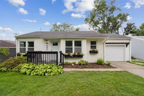 604 10th Ave, Coralville, IA 52241