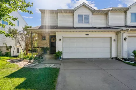 992 22nd Ave, Coralville, IA 52241