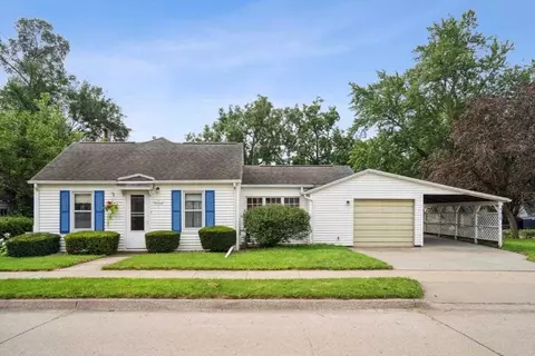 519 7th Ave, Coralville, IA 52241