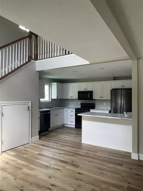 231 E 3rd St, Riverside, IA 52327 photo 24