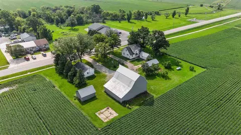 409 S 411 S Main Ave, Alburnett, IA 52202