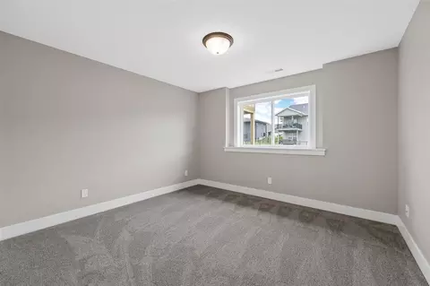 1760 Parkland Dr, Ely, IA 52227 photo 36