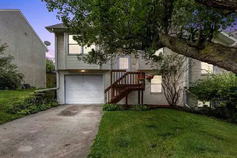 1962 Holiday Rd, Coralville, IA 52241