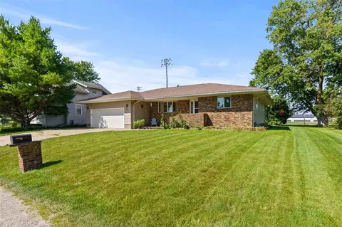 805 S 12th Ave, Washington, IA 52353
