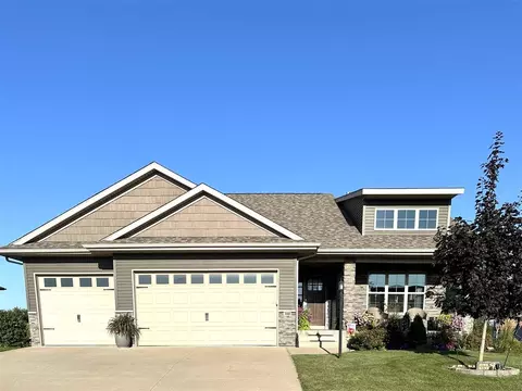 300 N Juniper St, North Liberty, IA 52317