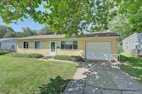 2109 Union Rd, Iowa City, IA 52240