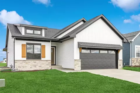 744 Kohl Dr, North Liberty, IA 52317