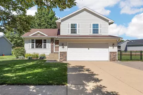 1995 Parkland Dr, Ely, IA 52227