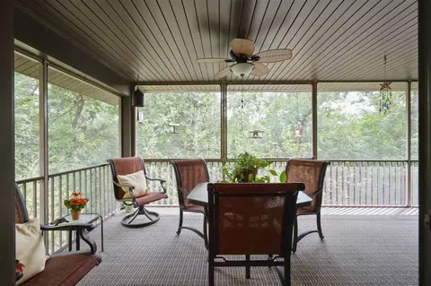 8801 Deer Crest Dr, Cedar Rapids, IA 52411 photo 9