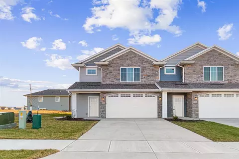 2894 Ridgeview Rd UNIT A, Coralville, IA 52241