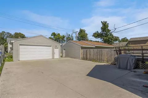 922 E Ave NW, Cedar Rapids, IA 52405 photo 25