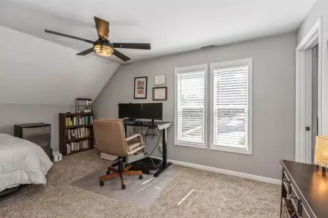 922 E Ave NW, Cedar Rapids, IA 52405 photo 18
