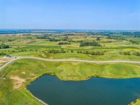 lot12 Fox Dr, Williamsburg, IA 52361