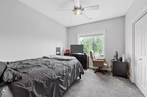 Bedroom - 4425 Plumberry Rd, Ely, IA 52227 photo 4 of 6