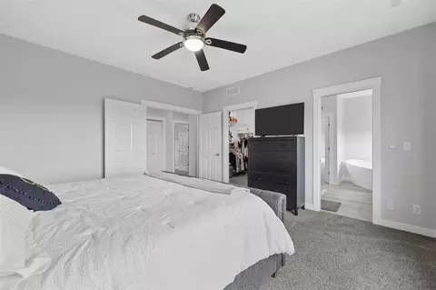 Bedroom - 4425 Plumberry Rd, Ely, IA 52227 photo 3 of 6