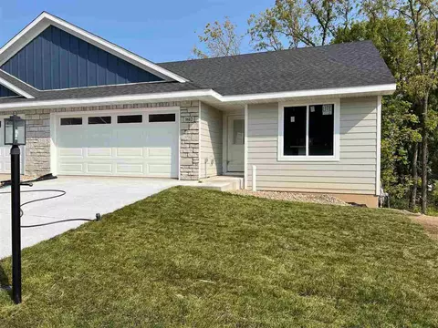 1612 Mitchell Pl, Tiffin, IA 52340