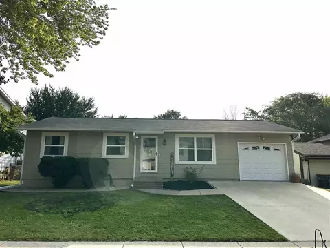 1608 Esther St, Iowa City, IA 52240
