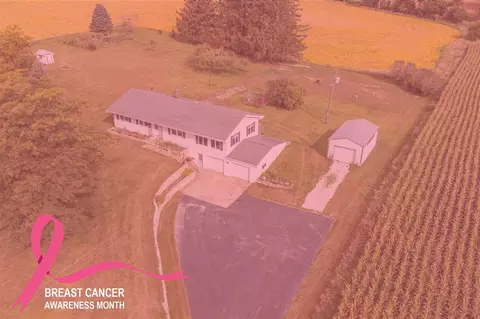 1901 Central City Rd, Central City, IA 52214