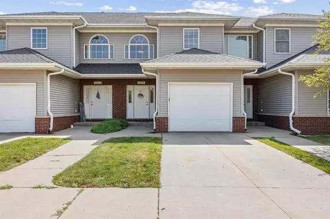 2926 Belmont Ln, Iowa City, IA 52240