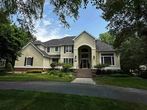 3686 Forest Gate Dr NE, Iowa City, IA 52240