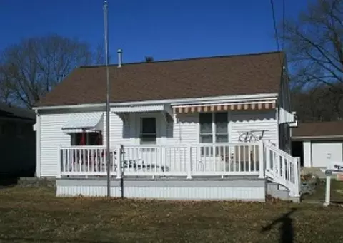 3640 Johnson Ave NW, Cedar Rapids, IA 52405