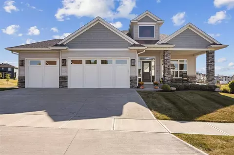 1261 Ava Cir, Iowa City, IA 52246