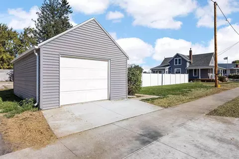 1695 Traer St, Ely, IA 52227 photo 25