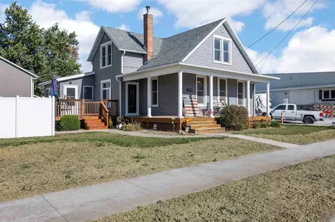1695 Traer St, Ely, IA 52227 photo 2