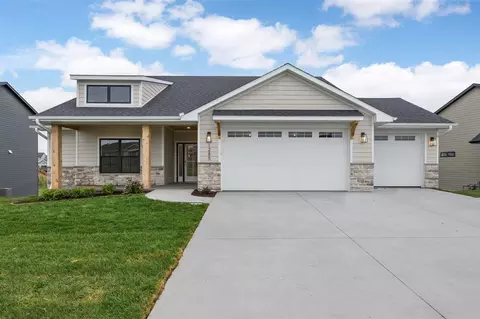 1285 Osage Ln, North Liberty, IA 52317