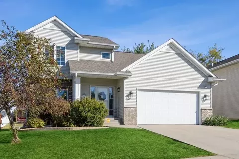 4024 Gustav St, Iowa City, IA 52245