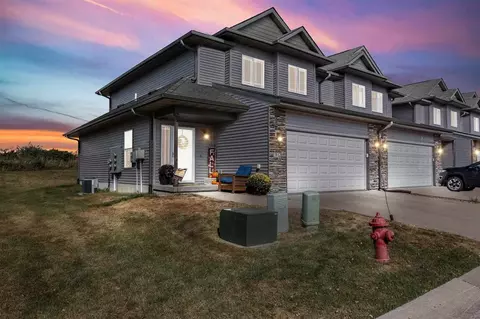 1842 Goose Lake Cir, North Liberty, IA 52317
