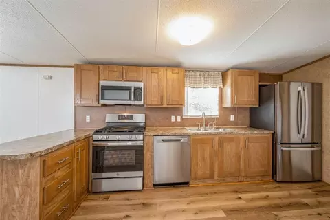 2909 E Bremer Ave #TRLR 18, Waverly, IA 50677